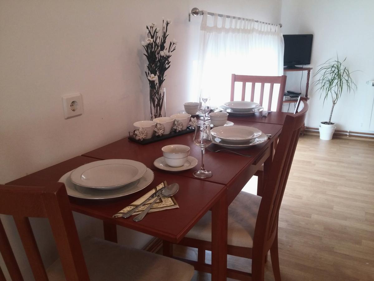 Guest House Domig Licko Lesce Exterior foto